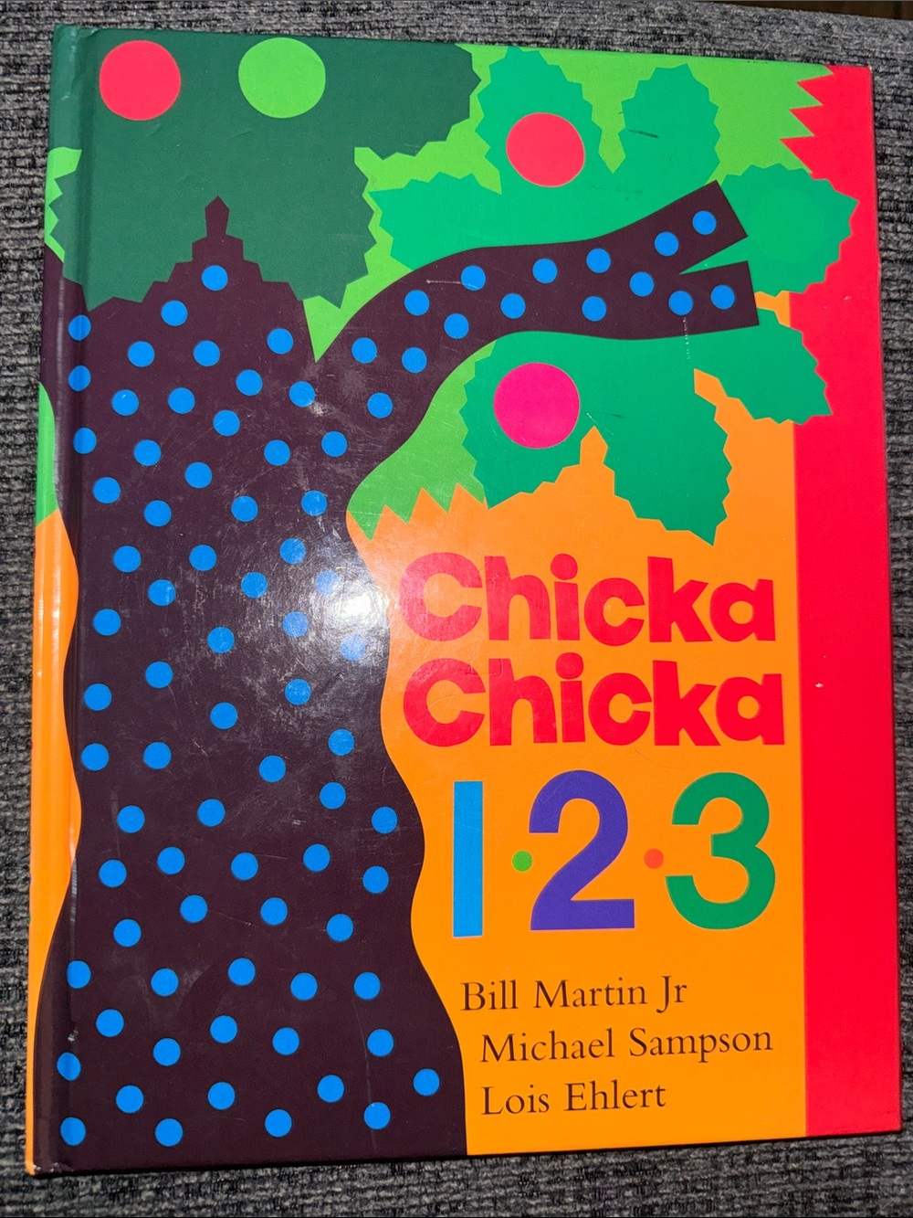 Scholastic Chicka Chicka 1 2 3 Board Book - Orange, Green, Blue, Red